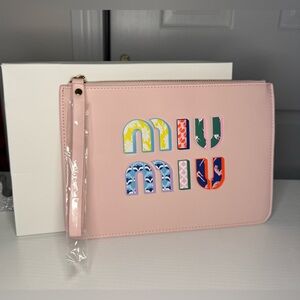 Miu Miu GWP Soft Pink Zip Pouch with box